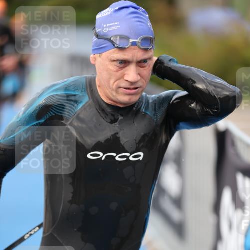 25.08.2024 - Elbe Triathlon Hamburg H.Heesch http://msf.ph/oto/6834488 25.08.2024 08:34:10 Schwimmen 35, 52, 55, 58, 64, 69, 86 meine-sportfotos.de