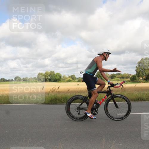 25.08.2024 - Elbe Triathlon Hamburg Fuchs,  Jonas http://msf.ph/oto/6834499 25.08.2024 10:08:38 Radfahren 443, 541, 390 meine-sportfotos.de