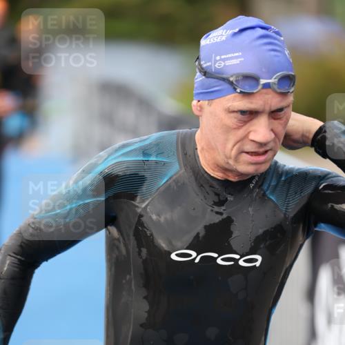 25.08.2024 - Elbe Triathlon Hamburg H.Heesch http://msf.ph/oto/6834503 25.08.2024 08:34:11 Schwimmen 35, 52, 55, 58, 64, 83, 86 meine-sportfotos.de