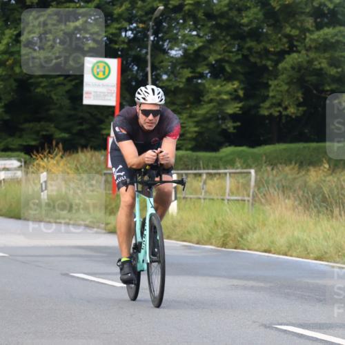 25.08.2024 - Elbe Triathlon Hamburg Fuchs,  Jonas http://msf.ph/oto/6834544 25.08.2024 08:40:29 Radfahren 95 meine-sportfotos.de