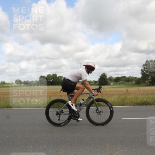 25.08.2024 - Elbe Triathlon Hamburg Fuchs,  Jonas http://msf.ph/oto/6834576 25.08.2024 10:09:34 Radfahren 477, 464, 459, 375, 534 meine-sportfotos.de