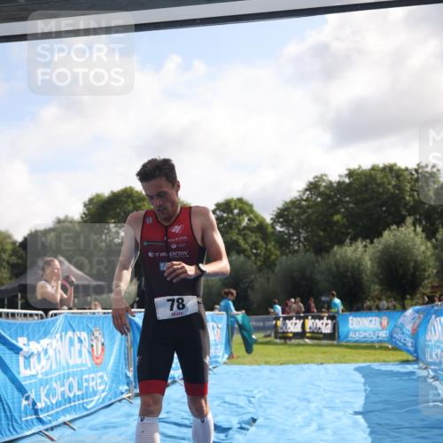 25.08.2024 - Elbe Triathlon Hamburg H.Heesch http://msf.ph/oto/6834593 25.08.2024 10:06:18 Ziel 78 meine-sportfotos.de
