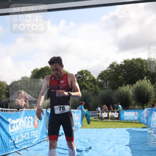 25.08.2024 - Elbe Triathlon Hamburg H.Heesch http://msf.ph/oto/6834601 25.08.2024 10:06:18 Ziel 78 meine-sportfotos.de