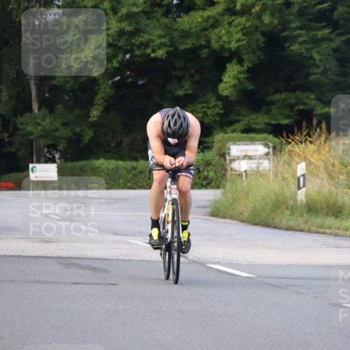 25.08.2024 - Elbe Triathlon Hamburg Fuchs,  Jonas http://msf.ph/oto/6834606 25.08.2024 08:40:43 Radfahren 92 meine-sportfotos.de