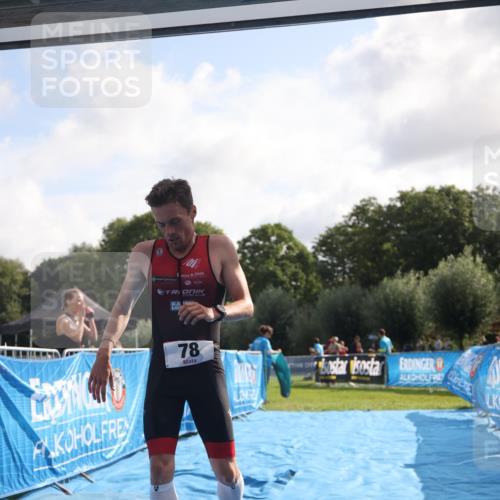 25.08.2024 - Elbe Triathlon Hamburg H.Heesch http://msf.ph/oto/6834614 25.08.2024 10:06:18 Ziel 78 meine-sportfotos.de