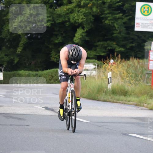 25.08.2024 - Elbe Triathlon Hamburg Fuchs,  Jonas http://msf.ph/oto/6834618 25.08.2024 08:40:44 Radfahren 92, 81 meine-sportfotos.de