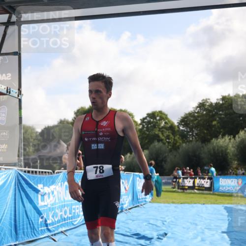 25.08.2024 - Elbe Triathlon Hamburg H.Heesch http://msf.ph/oto/6834619 25.08.2024 10:06:19 Ziel 78 meine-sportfotos.de