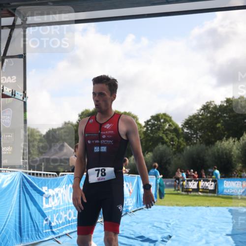 25.08.2024 - Elbe Triathlon Hamburg H.Heesch http://msf.ph/oto/6834638 25.08.2024 10:06:19 Ziel 78 meine-sportfotos.de