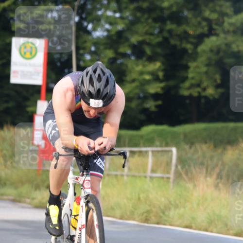 25.08.2024 - Elbe Triathlon Hamburg Fuchs,  Jonas http://msf.ph/oto/6834645 25.08.2024 08:40:45 Radfahren 92, 81 meine-sportfotos.de