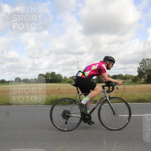 25.08.2024 - Elbe Triathlon Hamburg Fuchs,  Jonas http://msf.ph/oto/6834670 25.08.2024 10:10:46 Radfahren 281, 255 meine-sportfotos.de
