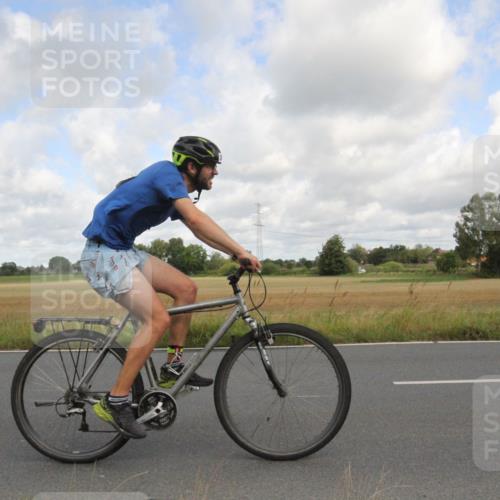 25.08.2024 - Elbe Triathlon Hamburg Fuchs,  Jonas http://msf.ph/oto/6834675 25.08.2024 10:10:46 Radfahren 281, 255 meine-sportfotos.de