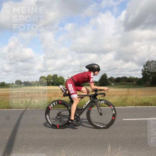 25.08.2024 - Elbe Triathlon Hamburg Fuchs,  Jonas http://msf.ph/oto/6834729 25.08.2024 10:11:31 Radfahren 408, 530, 430, 213 meine-sportfotos.de