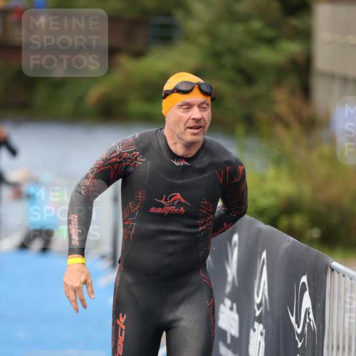 25.08.2024 - Elbe Triathlon Hamburg H.Heesch http://msf.ph/oto/6834742 25.08.2024 08:34:18 Schwimmen 35, 52, 55, 58, 64, 83, 84, 86, 97 meine-sportfotos.de