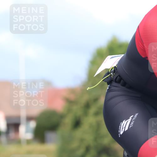 25.08.2024 - Elbe Triathlon Hamburg Fuchs,  Jonas http://msf.ph/oto/6834747 25.08.2024 08:40:52 Radfahren 81, 89, 56 meine-sportfotos.de