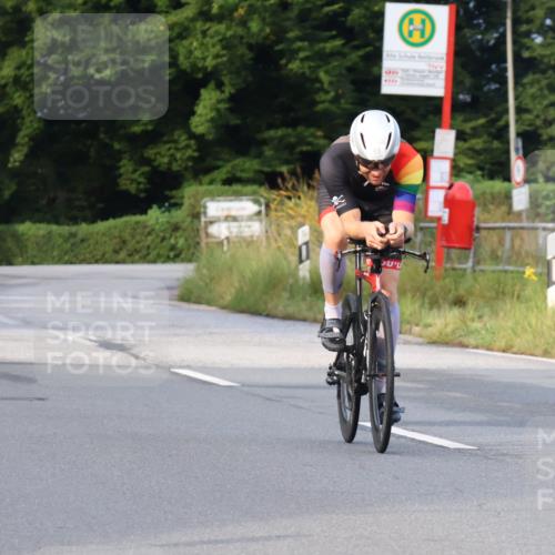 25.08.2024 - Elbe Triathlon Hamburg Fuchs,  Jonas http://msf.ph/oto/6834759 25.08.2024 08:40:55 Radfahren 81, 89, 56 meine-sportfotos.de