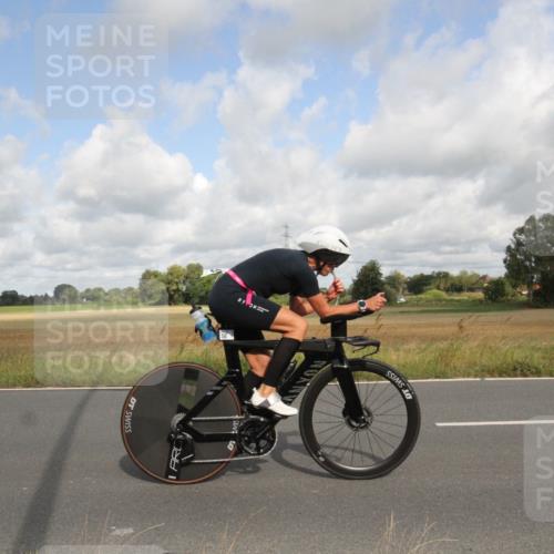 25.08.2024 - Elbe Triathlon Hamburg Fuchs,  Jonas http://msf.ph/oto/6834789 25.08.2024 10:12:22 Radfahren 420, 545, 378 meine-sportfotos.de