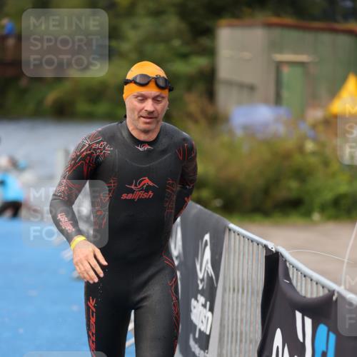 25.08.2024 - Elbe Triathlon Hamburg H.Heesch http://msf.ph/oto/6834797 25.08.2024 08:34:18 Schwimmen 35, 52, 55, 58, 64, 83, 84, 86, 97 meine-sportfotos.de