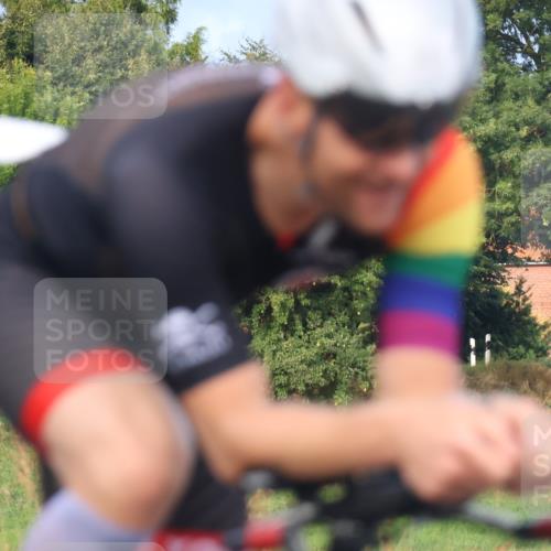 25.08.2024 - Elbe Triathlon Hamburg Fuchs,  Jonas http://msf.ph/oto/6834800 25.08.2024 08:40:57 Radfahren 89, 56 meine-sportfotos.de