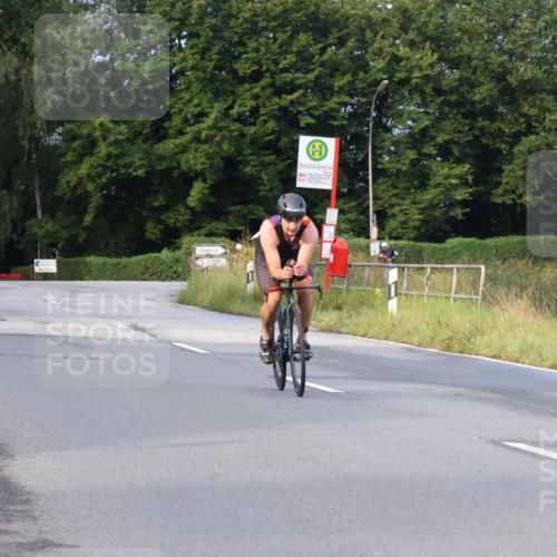 25.08.2024 - Elbe Triathlon Hamburg Fuchs,  Jonas http://msf.ph/oto/6834808 25.08.2024 08:40:58 Radfahren 89, 56, 50 meine-sportfotos.de