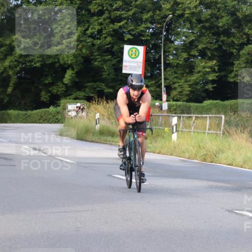 25.08.2024 - Elbe Triathlon Hamburg Fuchs,  Jonas http://msf.ph/oto/6834812 25.08.2024 08:40:58 Radfahren 89, 56, 50 meine-sportfotos.de