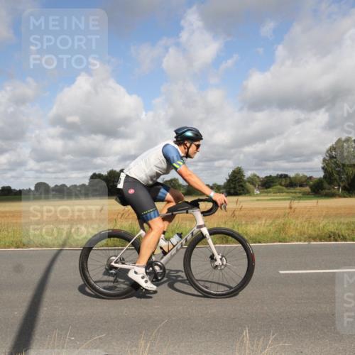 25.08.2024 - Elbe Triathlon Hamburg Fuchs,  Jonas http://msf.ph/oto/6834813 25.08.2024 10:12:41 Radfahren 435, 373, 376 meine-sportfotos.de
