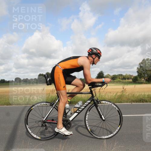 25.08.2024 - Elbe Triathlon Hamburg Fuchs,  Jonas http://msf.ph/oto/6834818 25.08.2024 10:12:45 Radfahren 373, 376 meine-sportfotos.de