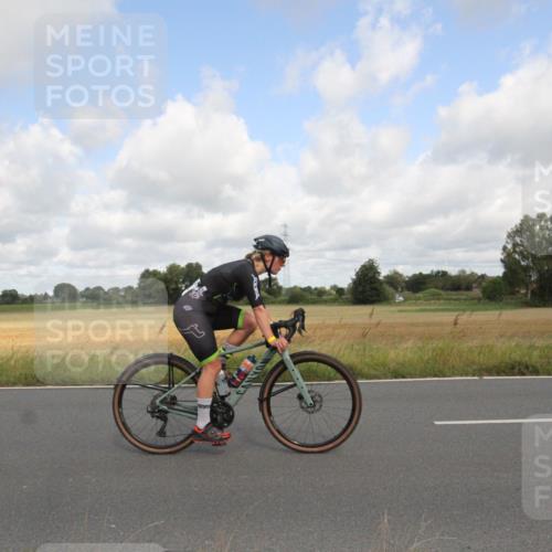 25.08.2024 - Elbe Triathlon Hamburg Fuchs,  Jonas http://msf.ph/oto/6834834 25.08.2024 10:13:10 Radfahren 519, 518, 485 meine-sportfotos.de