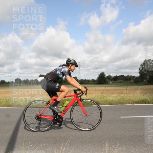 25.08.2024 - Elbe Triathlon Hamburg Fuchs,  Jonas http://msf.ph/oto/6834841 25.08.2024 10:13:12 Radfahren 519, 518, 485 meine-sportfotos.de