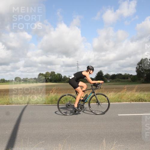 25.08.2024 - Elbe Triathlon Hamburg Fuchs,  Jonas http://msf.ph/oto/6834848 25.08.2024 10:13:35 Radfahren 484, 279, 480 meine-sportfotos.de
