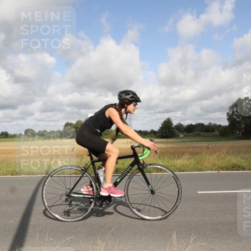 25.08.2024 - Elbe Triathlon Hamburg Fuchs,  Jonas http://msf.ph/oto/6834858 25.08.2024 10:13:39 Radfahren 484, 279, 480 meine-sportfotos.de