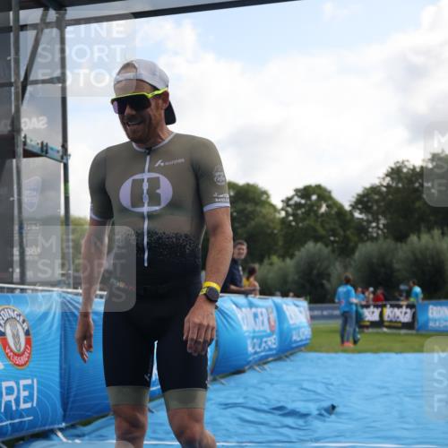 25.08.2024 - Elbe Triathlon Hamburg H.Heesch http://msf.ph/oto/6834878 25.08.2024 10:06:37 Ziel 106 meine-sportfotos.de