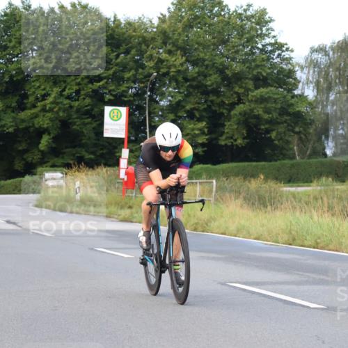25.08.2024 - Elbe Triathlon Hamburg Fuchs,  Jonas http://msf.ph/oto/6834893 25.08.2024 08:41:05 Radfahren 50, 39, 34, 75 meine-sportfotos.de