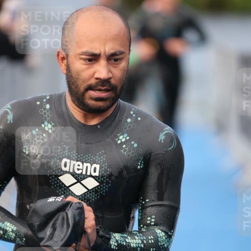 25.08.2024 - Elbe Triathlon Hamburg H.Heesch http://msf.ph/oto/6834894 25.08.2024 08:34:24 Schwimmen 35, 48, 52, 55, 58, 64, 83, 84, 86, 94, 97 meine-sportfotos.de