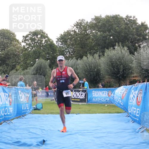 25.08.2024 - Elbe Triathlon Hamburg H.Heesch http://msf.ph/oto/6834895 25.08.2024 10:08:19 Ziel 85 meine-sportfotos.de