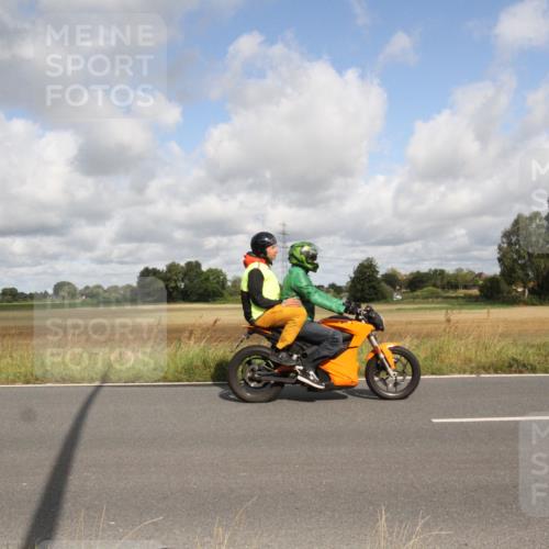 25.08.2024 - Elbe Triathlon Hamburg Fuchs,  Jonas http://msf.ph/oto/6834897 25.08.2024 10:14:14 Radfahren 446, 504 meine-sportfotos.de