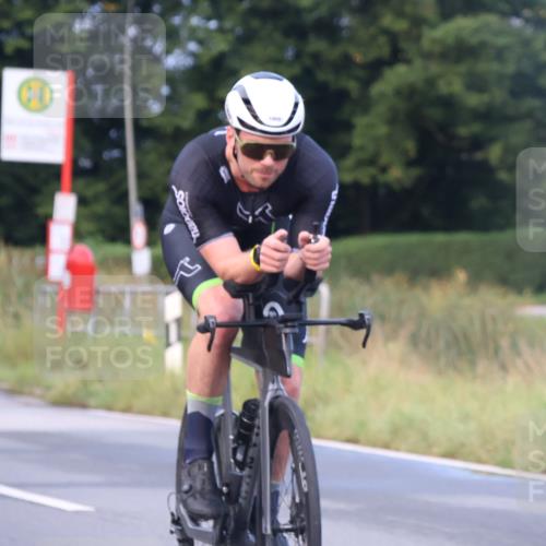 25.08.2024 - Elbe Triathlon Hamburg Fuchs,  Jonas http://msf.ph/oto/6834904 25.08.2024 08:41:07 Radfahren 50, 39, 34, 75 meine-sportfotos.de
