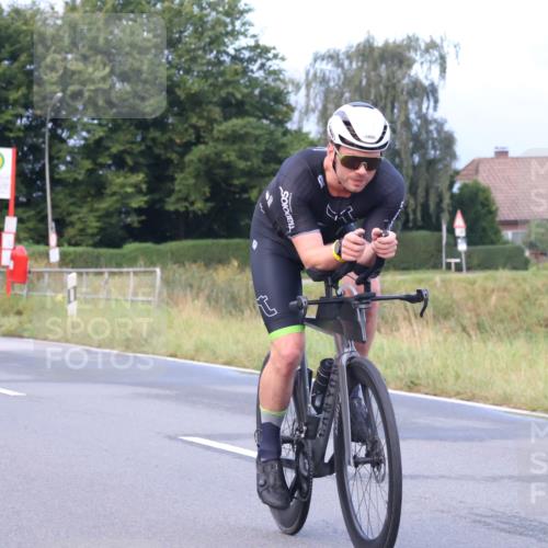 25.08.2024 - Elbe Triathlon Hamburg Fuchs,  Jonas http://msf.ph/oto/6834913 25.08.2024 08:41:07 Radfahren 50, 39, 34, 75 meine-sportfotos.de