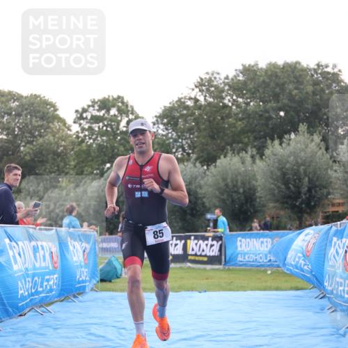 25.08.2024 - Elbe Triathlon Hamburg H.Heesch http://msf.ph/oto/6834923 25.08.2024 10:08:20 Ziel 85 meine-sportfotos.de