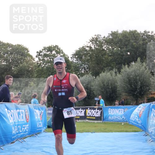 25.08.2024 - Elbe Triathlon Hamburg H.Heesch http://msf.ph/oto/6834939 25.08.2024 10:08:20 Ziel 85 meine-sportfotos.de