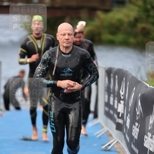 25.08.2024 - Elbe Triathlon Hamburg H.Heesch http://msf.ph/oto/6834942 25.08.2024 08:34:26 Schwimmen 35, 48, 52, 55, 58, 64, 83, 84, 86, 94, 97 meine-sportfotos.de