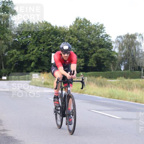 25.08.2024 - Elbe Triathlon Hamburg Fuchs,  Jonas http://msf.ph/oto/6834950 25.08.2024 08:41:10 Radfahren 50, 39, 34, 75 meine-sportfotos.de