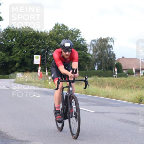 25.08.2024 - Elbe Triathlon Hamburg Fuchs,  Jonas http://msf.ph/oto/6834952 25.08.2024 08:41:10 Radfahren 50, 39, 34, 75 meine-sportfotos.de