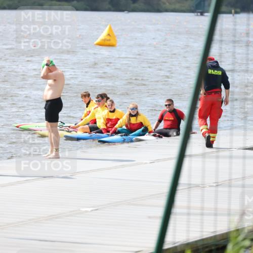 25.08.2024 - Elbe Triathlon Hamburg H.Heesch http://msf.ph/oto/6834964 25.08.2024 13:58:07 Schwimmen  meine-sportfotos.de