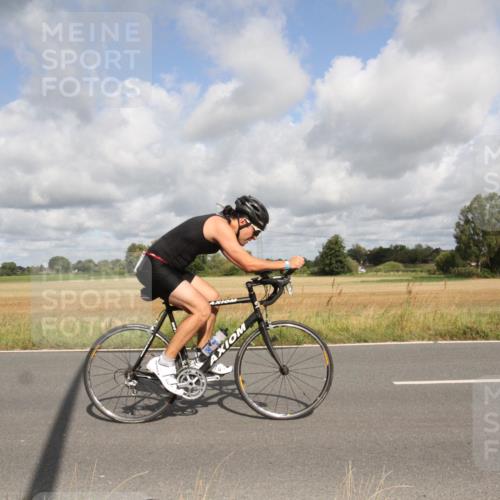 25.08.2024 - Elbe Triathlon Hamburg Fuchs,  Jonas http://msf.ph/oto/6834972 25.08.2024 10:15:24 Radfahren 364, 548, 341 meine-sportfotos.de