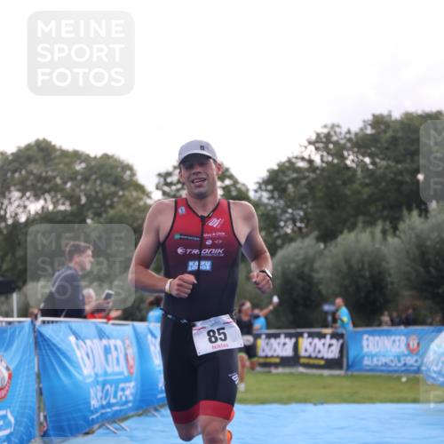 25.08.2024 - Elbe Triathlon Hamburg H.Heesch http://msf.ph/oto/6834978 25.08.2024 10:08:20 Ziel 85 meine-sportfotos.de