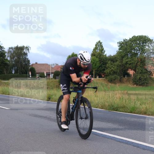25.08.2024 - Elbe Triathlon Hamburg Fuchs,  Jonas http://msf.ph/oto/6835011 25.08.2024 08:41:20 Radfahren 91, 76 meine-sportfotos.de
