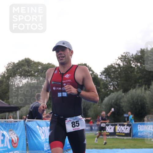 25.08.2024 - Elbe Triathlon Hamburg H.Heesch http://msf.ph/oto/6835012 25.08.2024 10:08:20 Ziel 85 meine-sportfotos.de