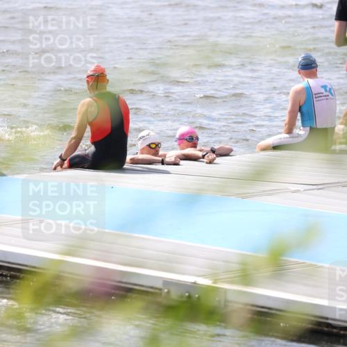 25.08.2024 - Elbe Triathlon Hamburg H.Heesch http://msf.ph/oto/6835035 25.08.2024 13:58:15 Schwimmen  meine-sportfotos.de