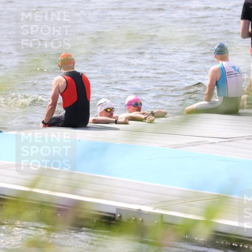 25.08.2024 - Elbe Triathlon Hamburg H.Heesch http://msf.ph/oto/6835047 25.08.2024 13:58:15 Schwimmen  meine-sportfotos.de