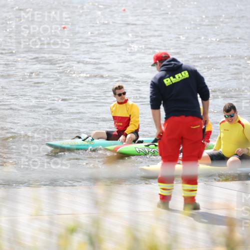 25.08.2024 - Elbe Triathlon Hamburg H.Heesch http://msf.ph/oto/6835068 25.08.2024 13:59:54 Schwimmen  meine-sportfotos.de